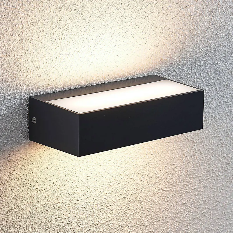 Kinkiet zewnętrzny LED Lindby Nienke, 17 cm, odporność na działanie wody