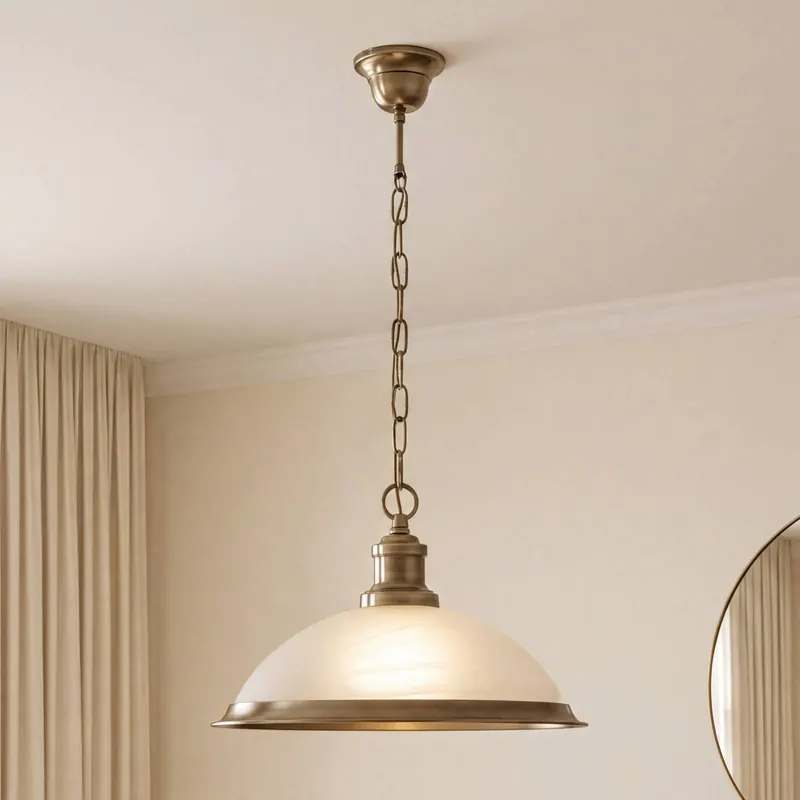 Szklana lampa wisząca Bistro o złotym blasku