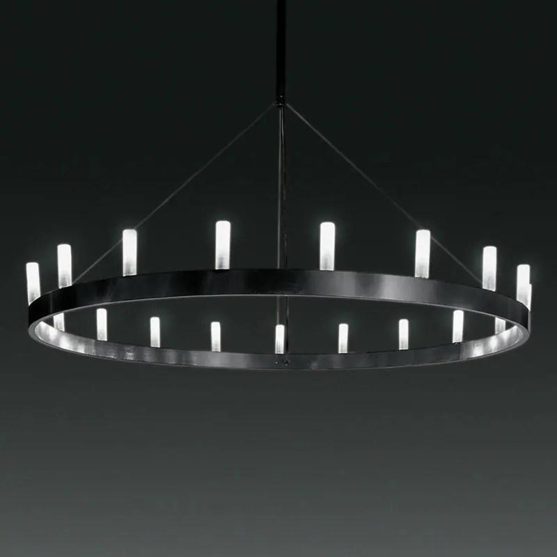 Ponadczasowy żyrandol Chandelier