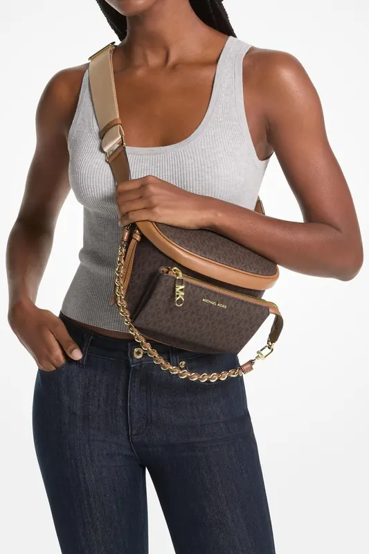 Michael Kors Medium Sling Pack Chain Messenger Brn/acorn Maat: OS | Heuptassen Outlet | Dames | Bruin