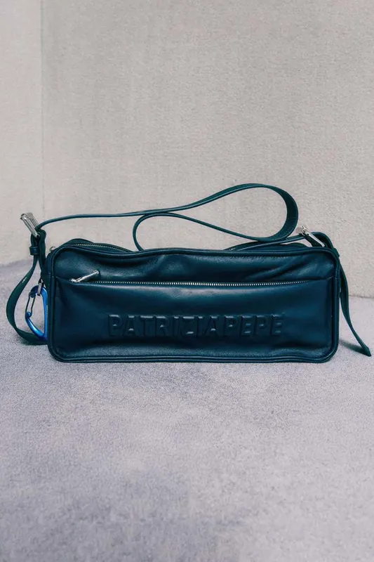 Średnia skórzana torba crossbody (IM)PERFECTION