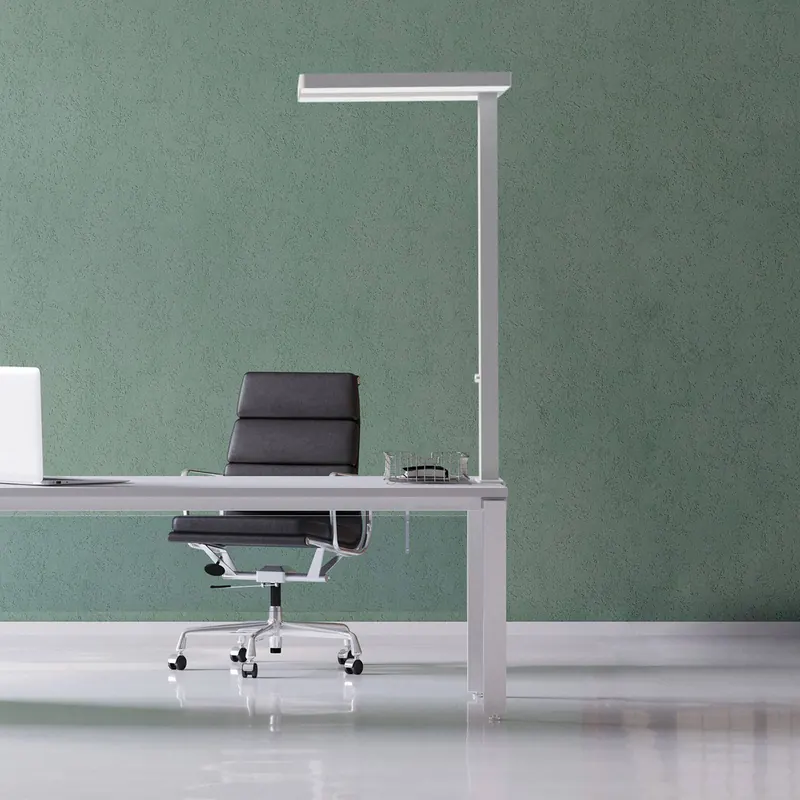 Lampa stołowa LED MAULjaval, biała, 120 cm, ściemniana, podstawa zaciskowa
