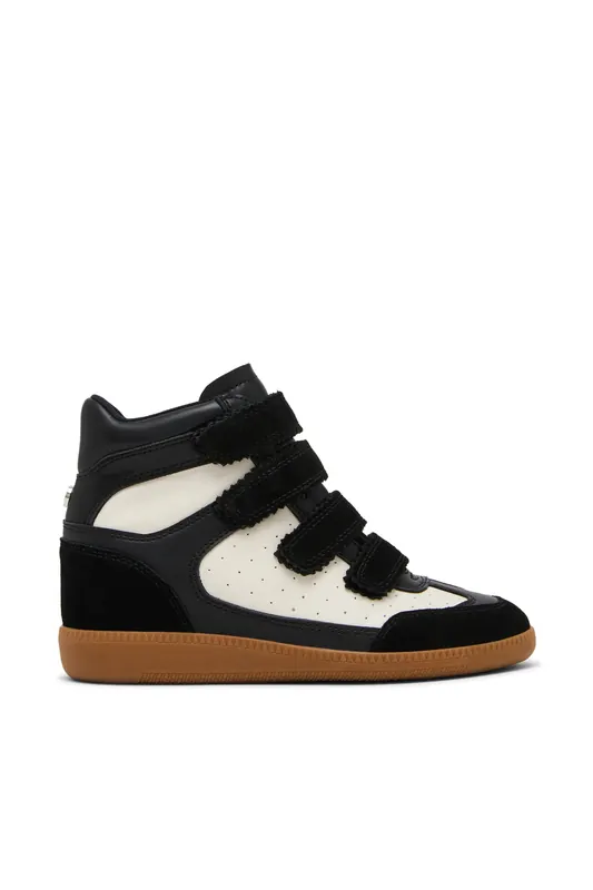 Steve Madden Mustang Sneakers Coconut Milk/black Maat: 39 | Sneakers Outlet | Dames | Zwart
