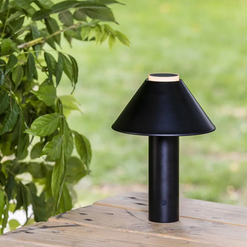 Lampa tarasowa LED Fuji z akumulatorem, ściemniana