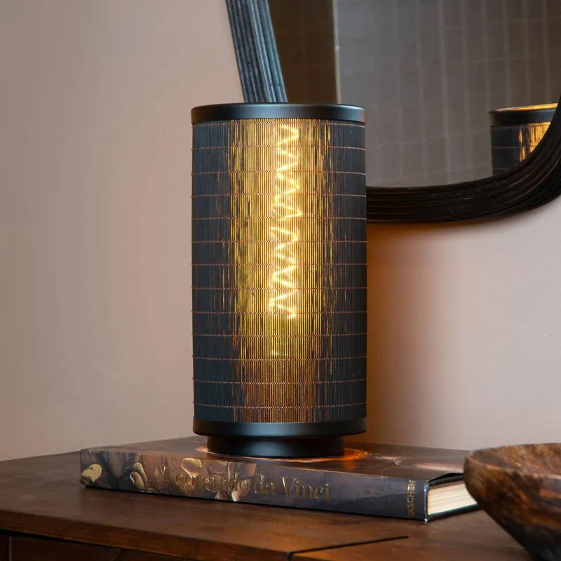 Lampa stołowa Tagalog z bambusa, czarna