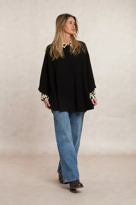 River Woods Cotton-wool Crew Neck Poncho Black Maat: XS/M | Poncho's Outlet | Dames | Zwart