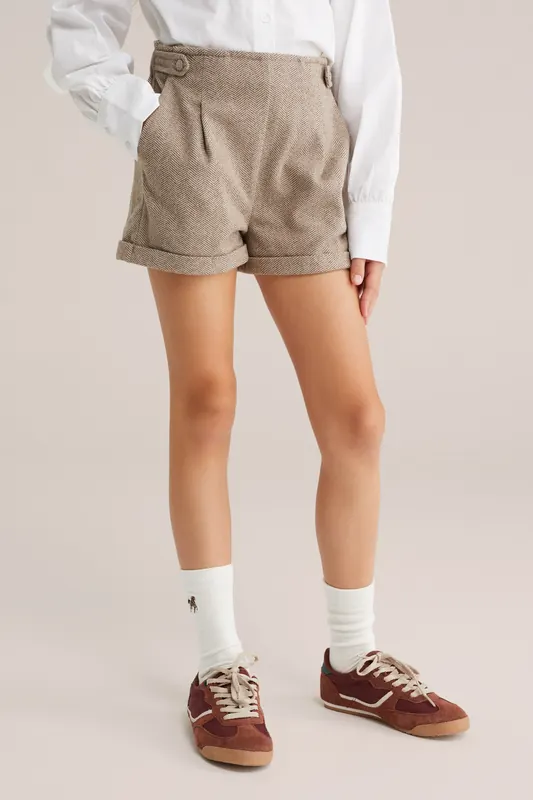 We Fashion Short Beige Maat: 170/176 | Broeken Outlet | kids | Beige