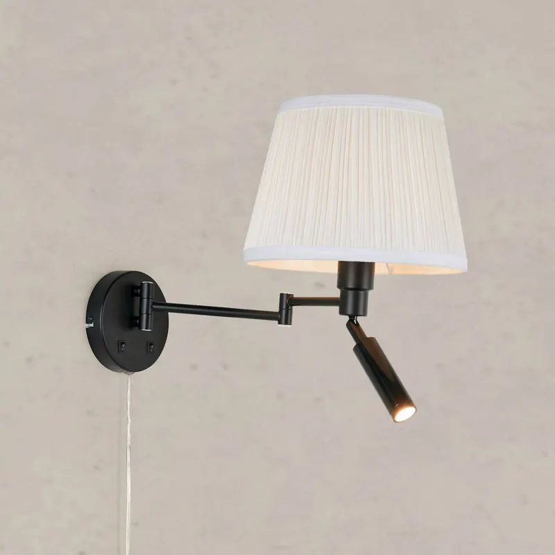 Lampa ścienna Pivot, naturalna biel/czarny, wysięg 43 cm, 2-punktowa.