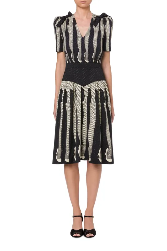 Moschino Dancer's Legs Dress Black Maat: 36 | Maxi Jurken Outlet | Dames | Zwart