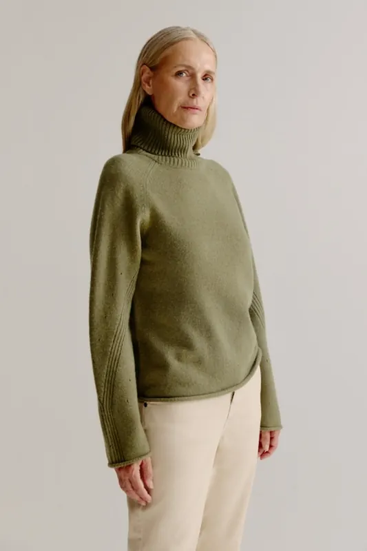 Josephine & Co Loena Sweater Moss Green Maat: S | Sweaters Outlet | Dames | Groen