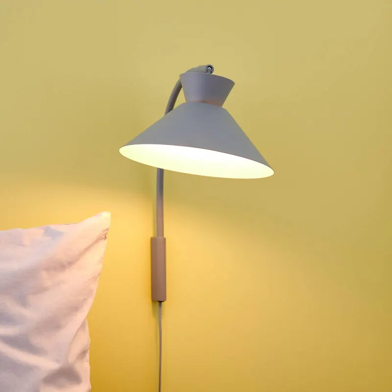 Kinkiet Dial z wtyczką, szary