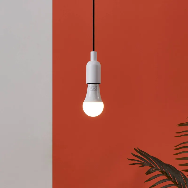 Żarówka LED E27 A60 11W, ciepła biel, opalowa
