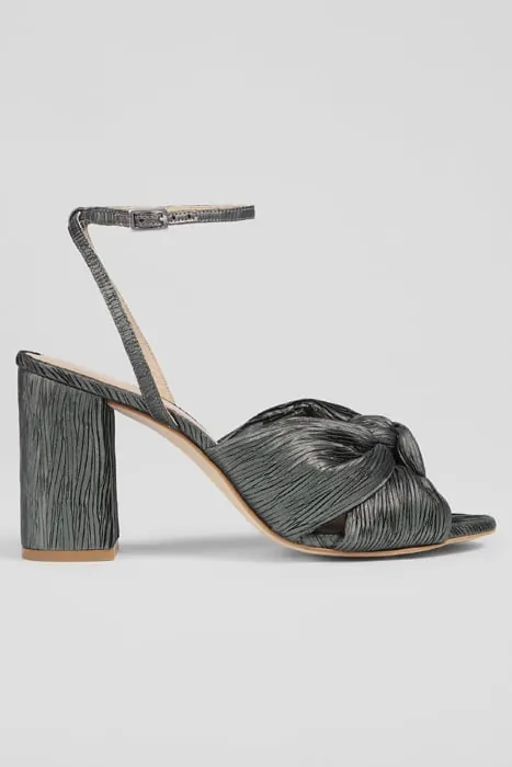 LK Bennett Eliana Knotted Sandal Pewter Maat: 37 | Sandalen Outlet | Dames | Zilver