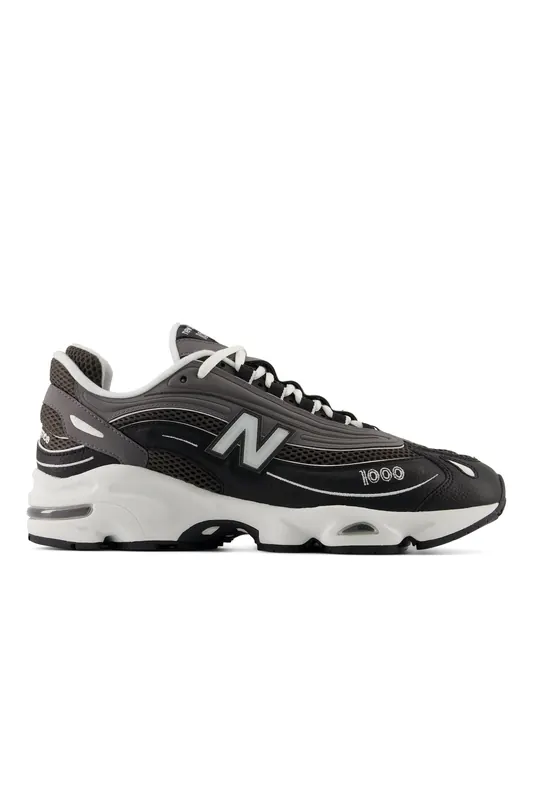 New Balance Unisex 1000 Black Maat: 45 | Sneakers Outlet | Unisex | Zwart