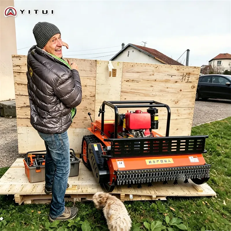 Zdalnie sterowana kosiarka gąsienicowa o szerokości zasięgu 1000 mm, zgodna z certyfikatem UE, kosiarka ogrodowa na zamówienie.