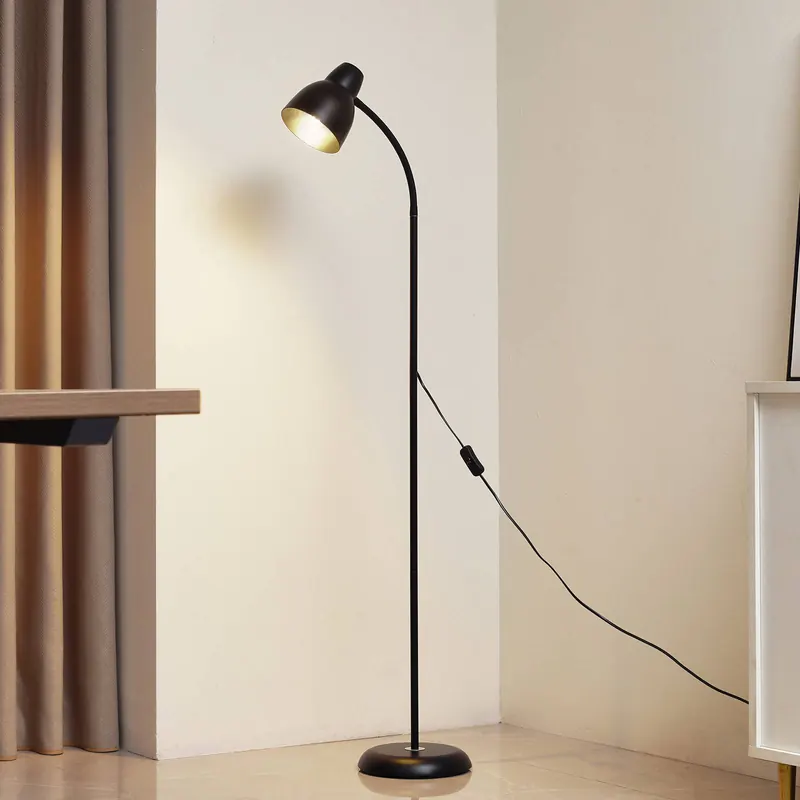 Lindby Lampa stojąca Tebbi, czarna, metal, wysokość 150 cm