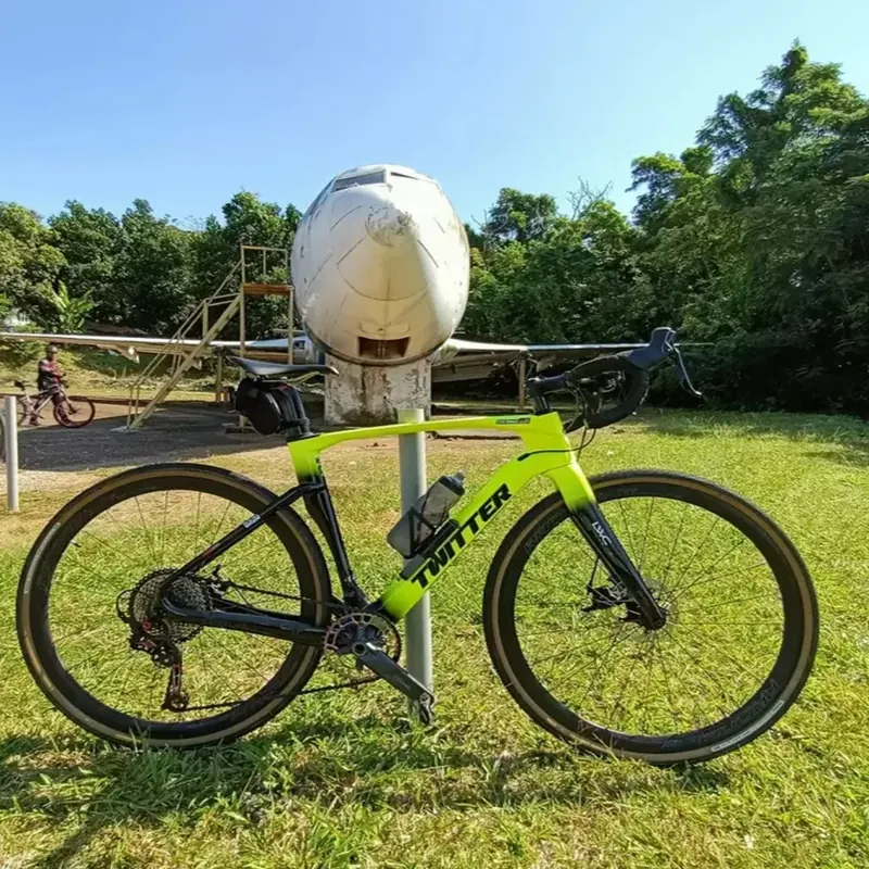 Rower gravelowy TWITTER Holographic color Gravel V3 RS-24Speed Off-road grade T900 z włókna węglowego, 700*40C, hamulce hydrauliczne tarczowe.