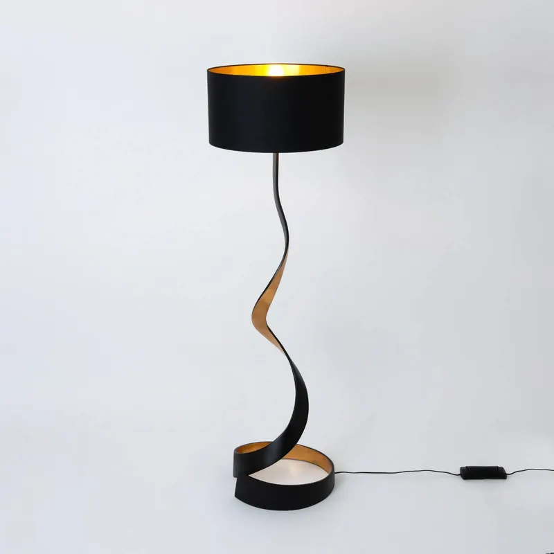 Lampa stojąca Vortice, czarny/złoty, wysokość 157 cm, żelazo