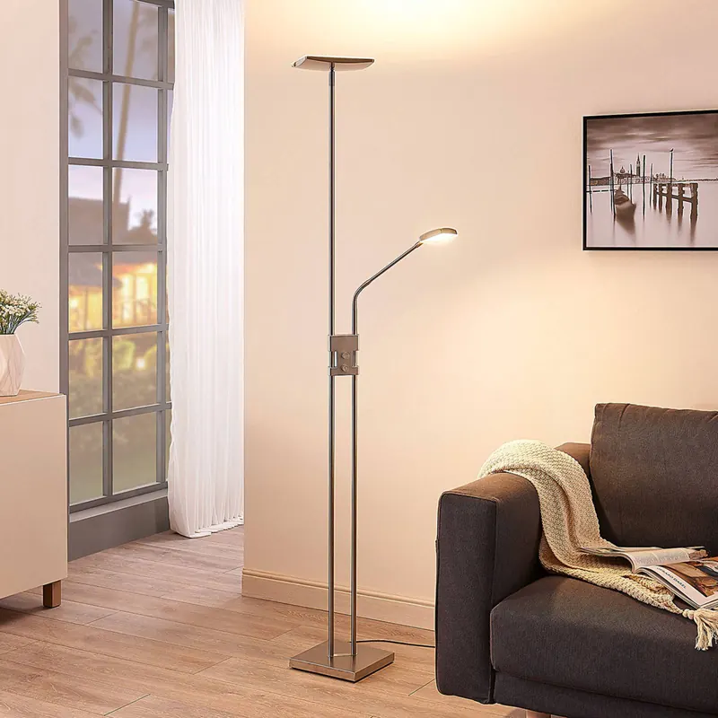 Lindby lampa stojąca LED Jonne, kątowa, z ramieniem do czytania, ściemniany,