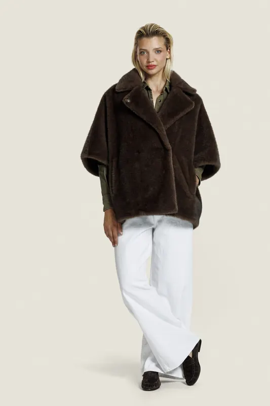 ALTER EGO Elin Fur Jacket Coffee Maat: M | Poncho's Outlet | Dames | Bruin