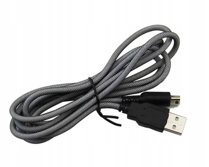 Iris Kabel Usb 1.5 do ładowania konsol DSi DSi XL 2DS 3DS 150 cm