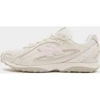 New Balance 204L
