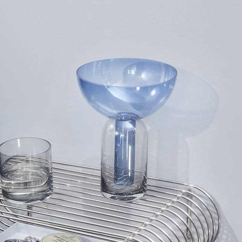 Wazon AYTM Torus, niebieski, średnica 25 cm, wysokość 33 cm, szkło