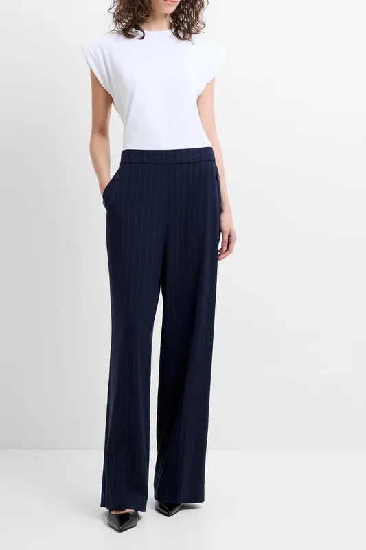 French Connection Alia Pinstripe Button Detail Navy/linen White Maat: 18 | Pantalons Outlet | Dames | Blauw