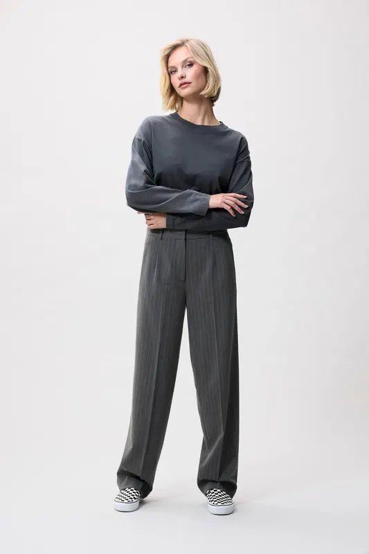 Catwalk Junkie Pinstripe Tapered Trousers Grey Melange Maat: 38 | Pantalons Outlet | Dames | Grijs