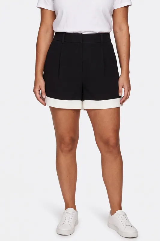 Moschino Stretch Crepe Shorts Black Maat: 40 | Korte Broeken Outlet | Dames | Zwart