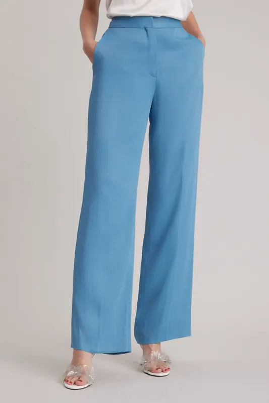 Anne Fontaine Loria Icy Blue Maat: 36 | Pantalons Outlet | Dames | Blauw