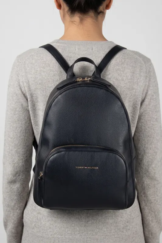 Tommy Hilfiger Logo Backpack Space Blue Maat: OS | Rugzakken Outlet | Dames | Zwart