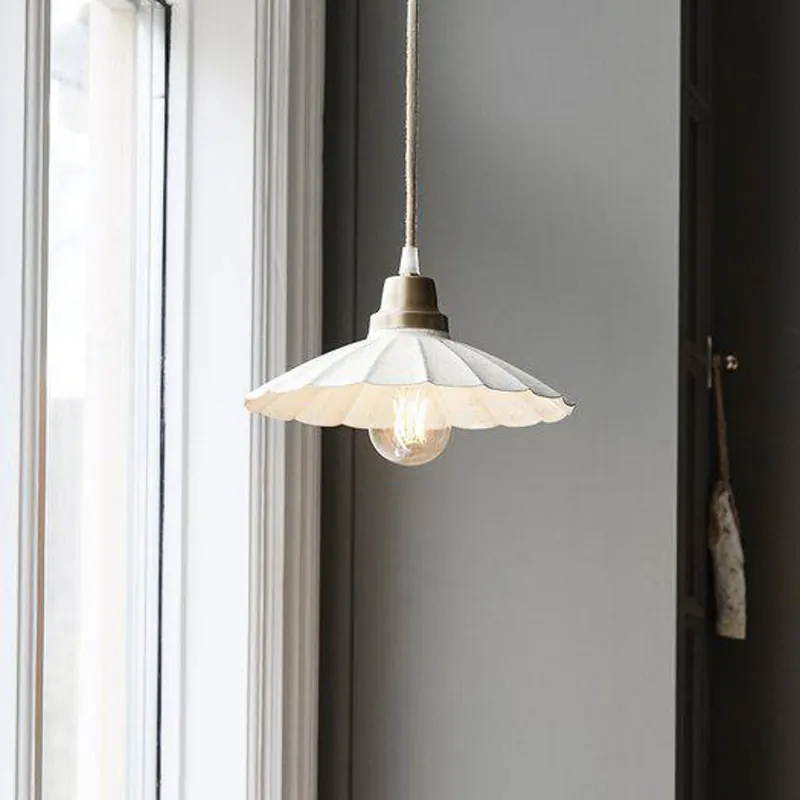Żyrandol PR Home Ester, kolor złamana biel, średnica 24 cm, żelazna wtyczka