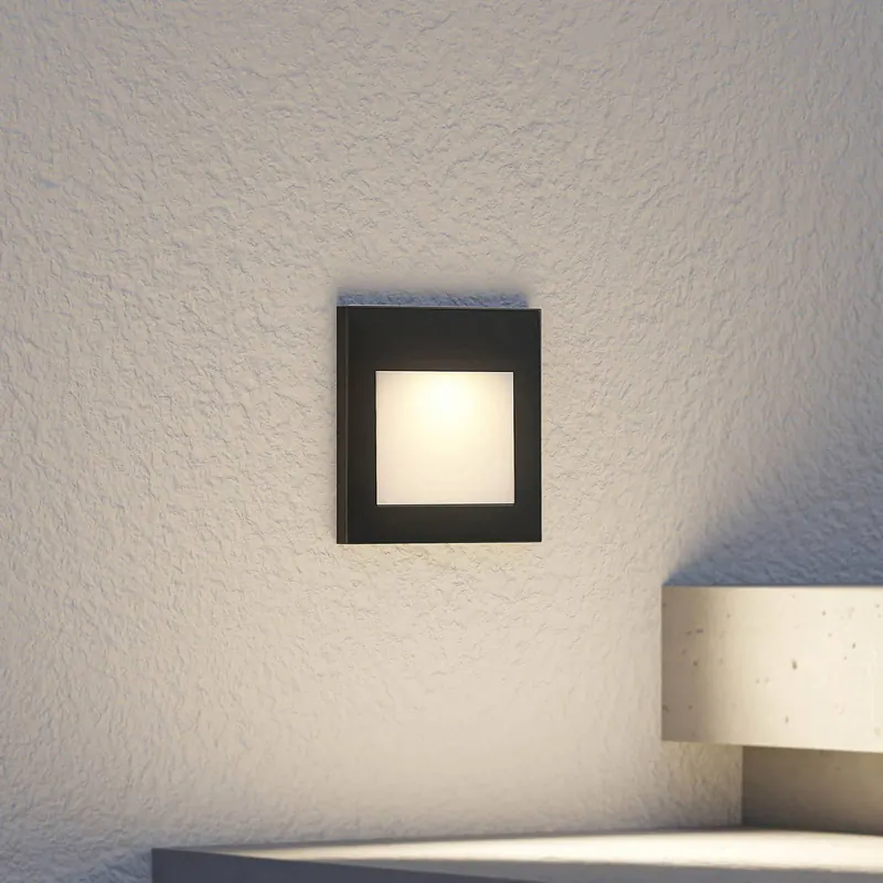 Oprawa wpuszczana ścienna LED Zamo, czarna, 11 cm, IP65