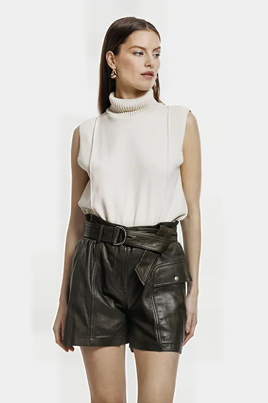 ALTER EGO Liva Trousers Moss Green Maat: M | Korte Broeken Outlet | Dames | Groen