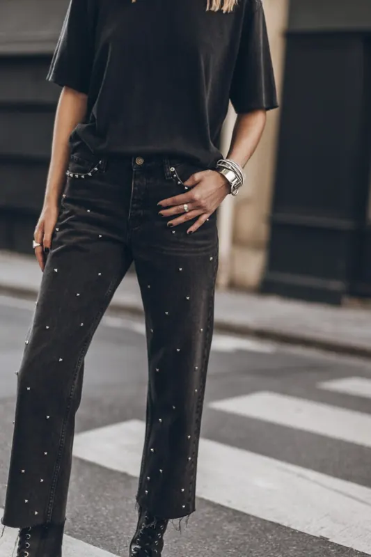 Mikuta The Black Studded Cropped Straight Jeans Black Maat: W29 | Jeans Outlet | Dames | Zwart