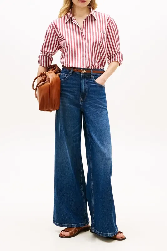 Tommy Hilfiger Ess Poplin Easy Fit Wide Banker Ecru Liberty Red Maat: 36 | Overhemden Outlet | Dames | Ecru
