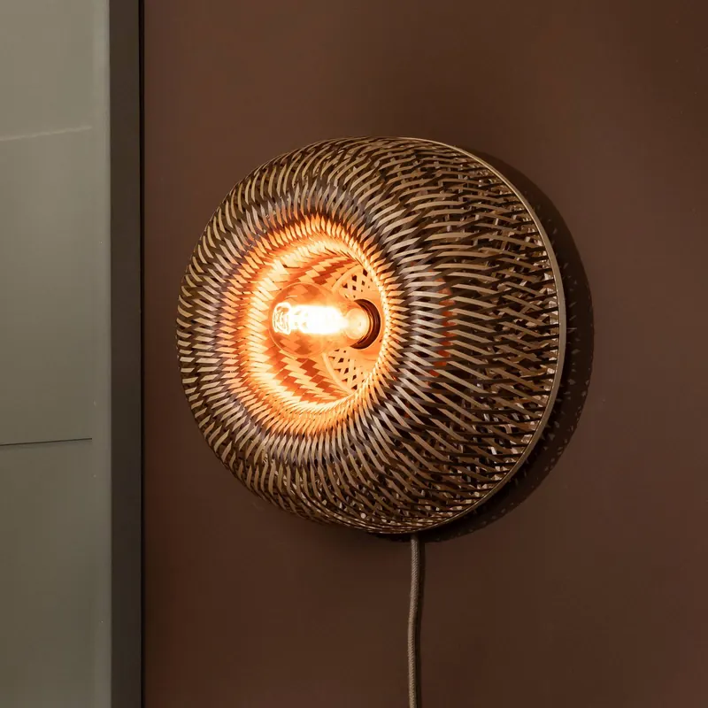 GOOD & MOJO Lampa ścienna Barbados, brązowa Ø 35 cm Bambus Wtyczka
