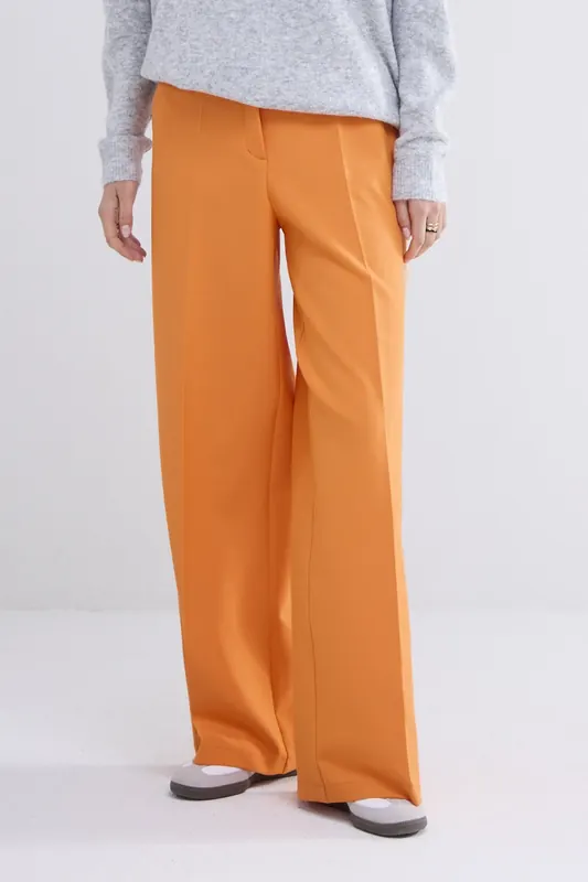 Summum Woman Trousers Foam Uni Orange Maat: 36 | Pantalons Outlet | Dames | Oranje