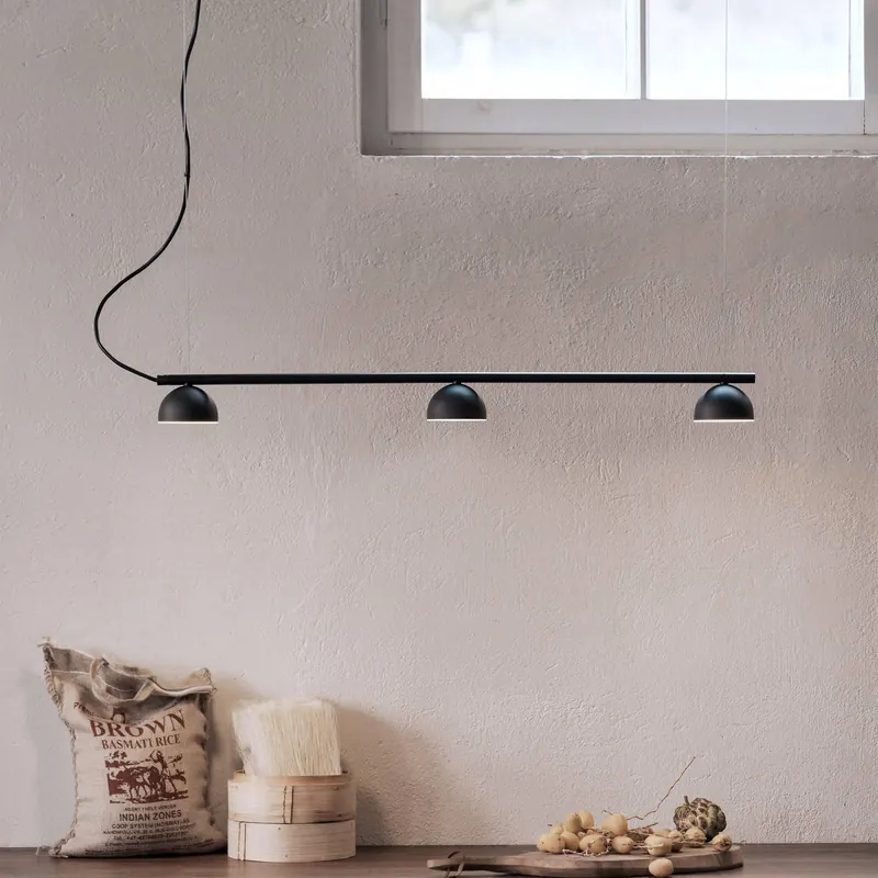 Northern Blush żyrandol LED, 3-pkt., czarny