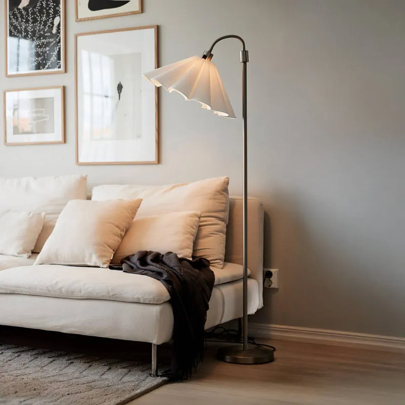 Lampa stojąca Amy, srebrno-biała, 1-punktowa, wysokość 150 cm, E27