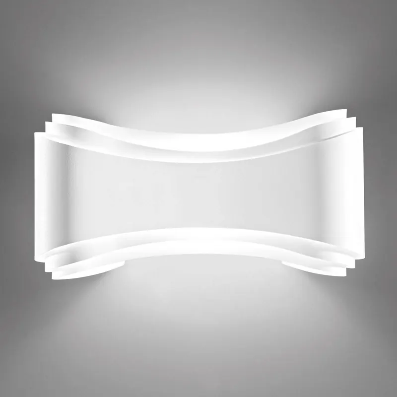 Designerska lampa ścienna LED Ionica, biała
