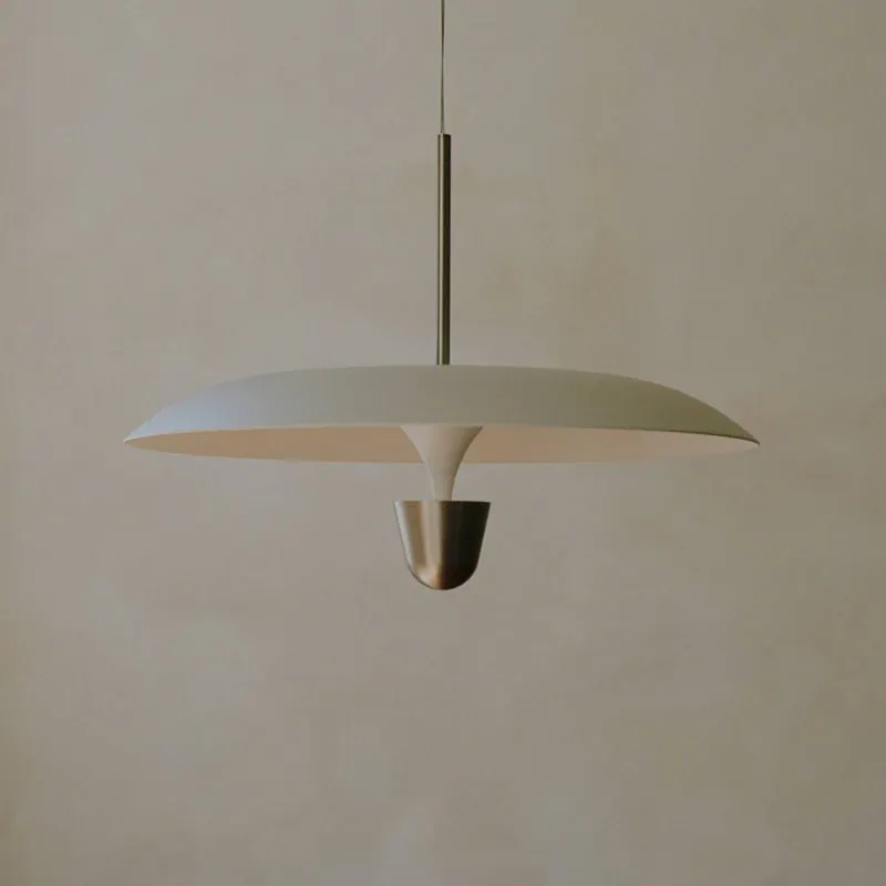 New Works lampa wisząca LED Kantarell, Ø 55 cm, nikiel