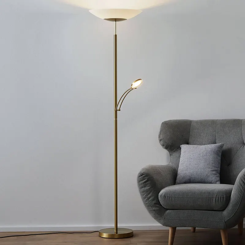 Paul Neuhaus Lampa stojąca LED Alfred, kolor mosiądz, ściemniana