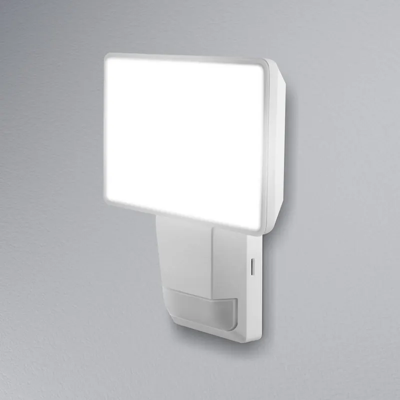 Reflektor zewnętrzny OSRAM LED z czujnikiem ENDURA PRO FLOOD, biały, 15 W